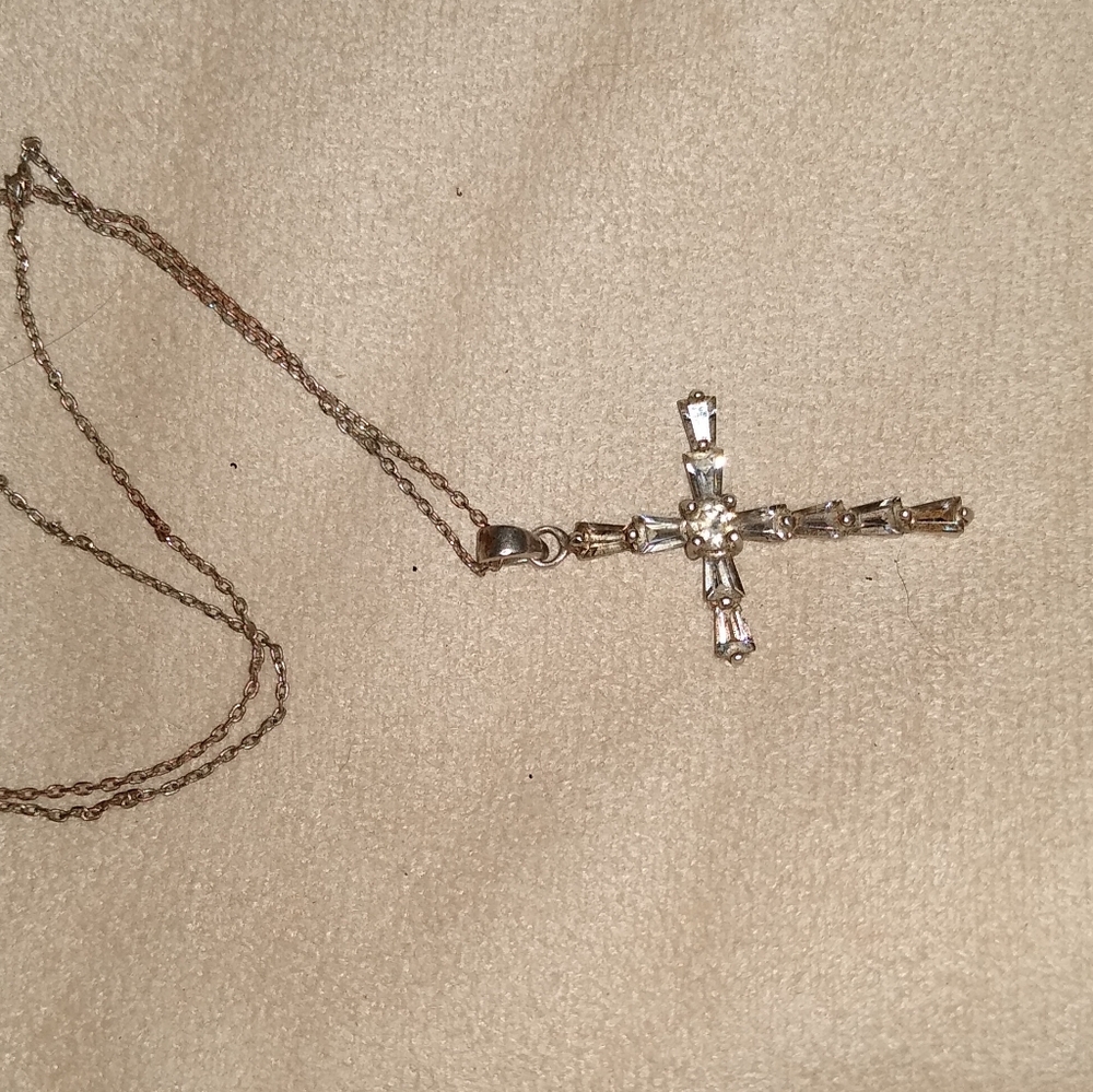 Necklace - Picture 3 of 3